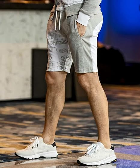 Amazon | ウノピゥウノウグァーレトレ リラックス 1PIU1UGUALE3